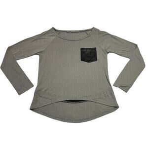 Women's Round Neck Leopard Burnout Tee w/ Patch Pocket Size S Casual Rock Trendy